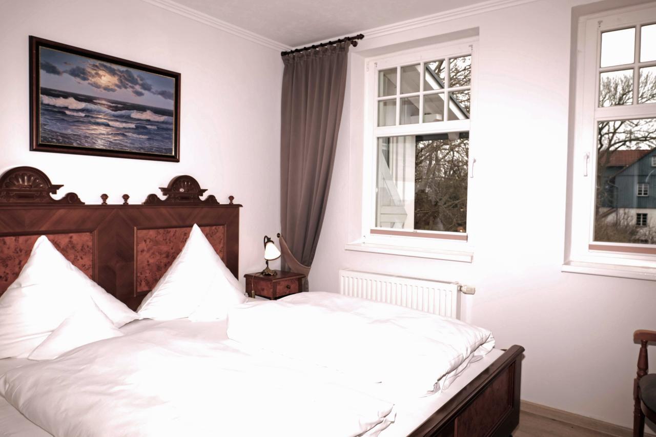 Hotel Zum Strandlaufer Ahrenshoop Kültér fotó