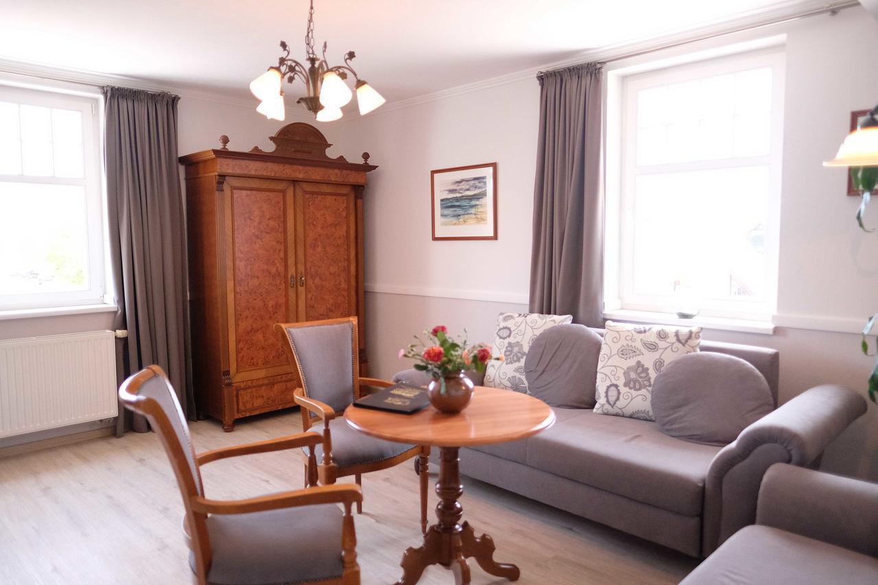 Hotel Zum Strandlaufer Ahrenshoop Kültér fotó